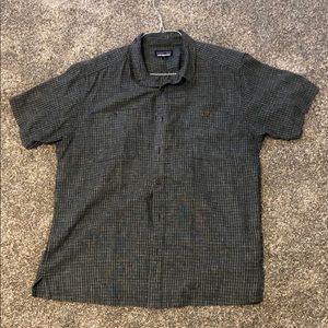 Patagonia Men’s Short-Sleeve Button Up (L)
